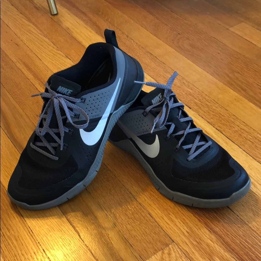 Nike Metcon training shoes | men’s 9.5 | like new
